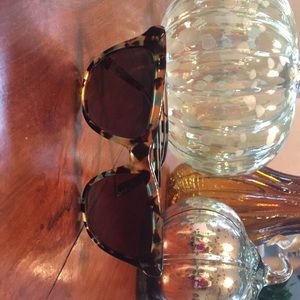 Elizabeth and James sunglasses